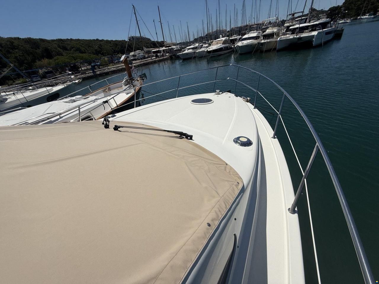 Azimut 42