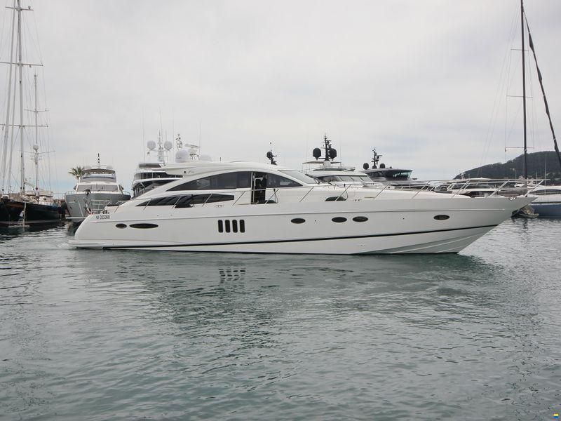 Princess Yachts International V70