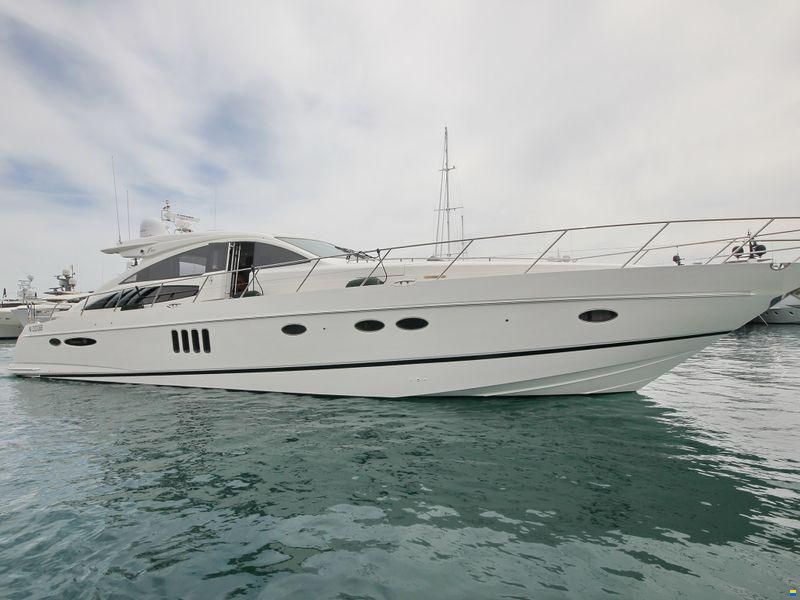 Princess Yachts International V70