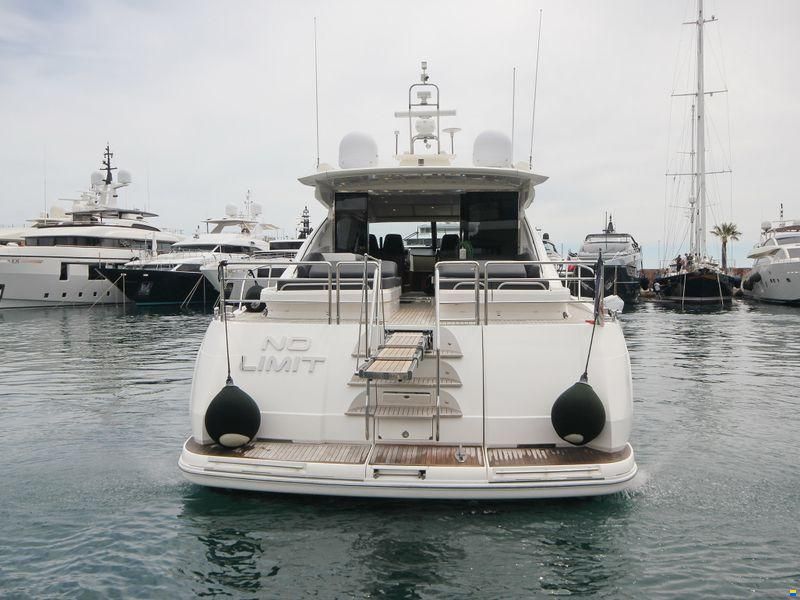 Princess Yachts International V70