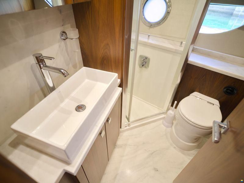 Sunseeker Predator 57