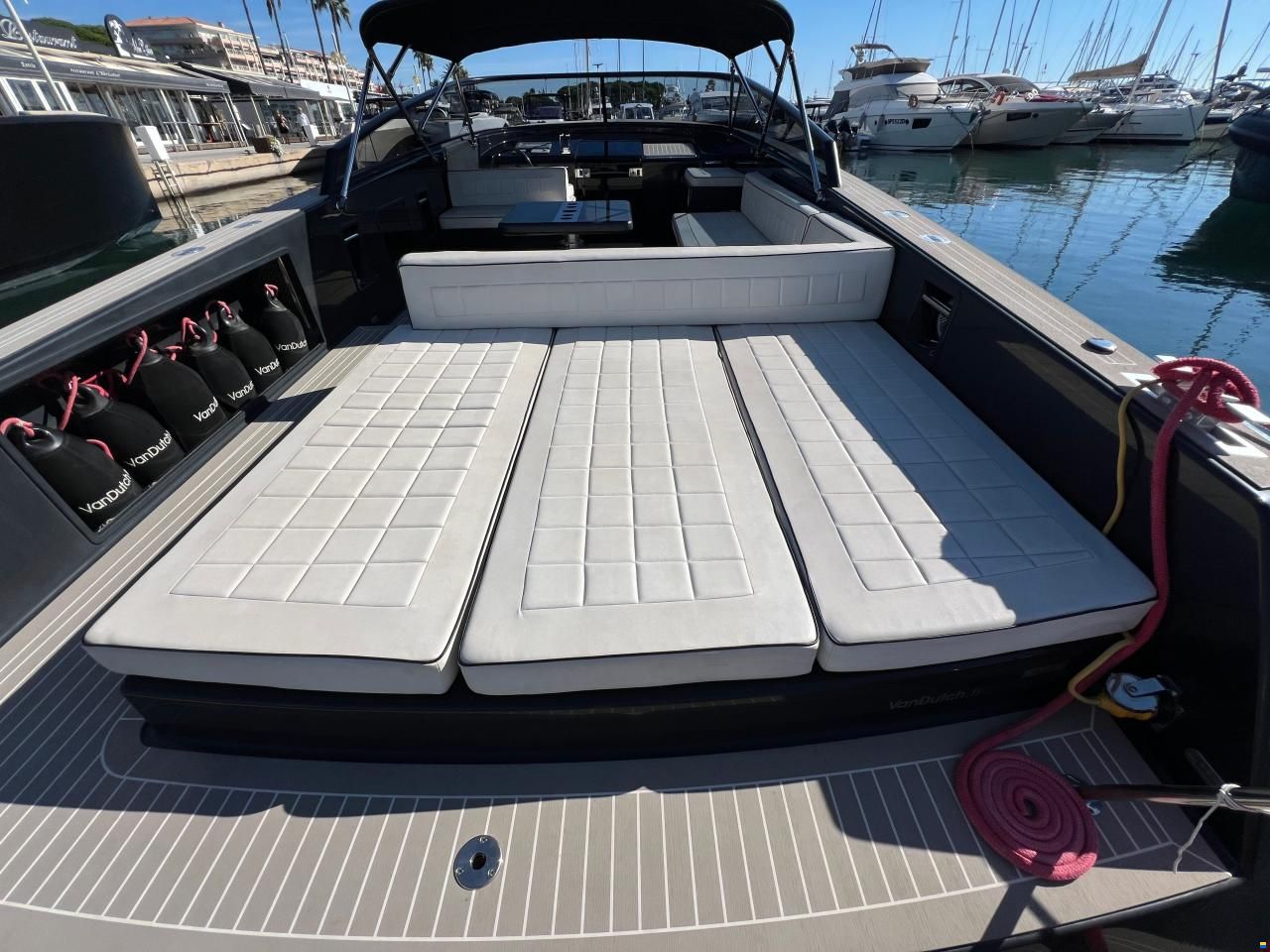 VanDutch 40