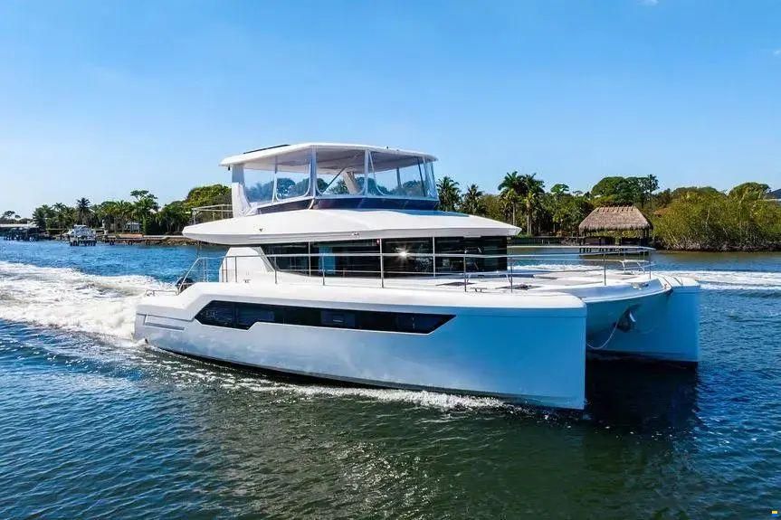 Leopard 53 Powercat