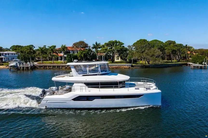 Leopard 53 Powercat