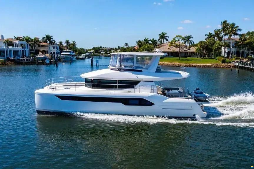 Leopard 53 Powercat