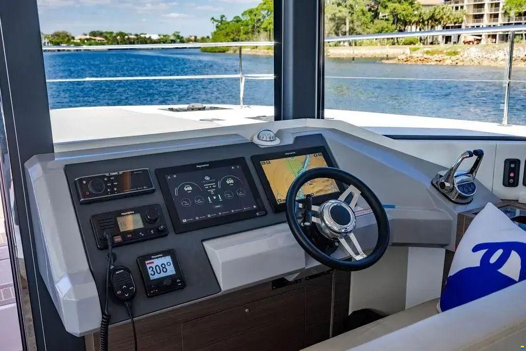 Leopard 53 Powercat