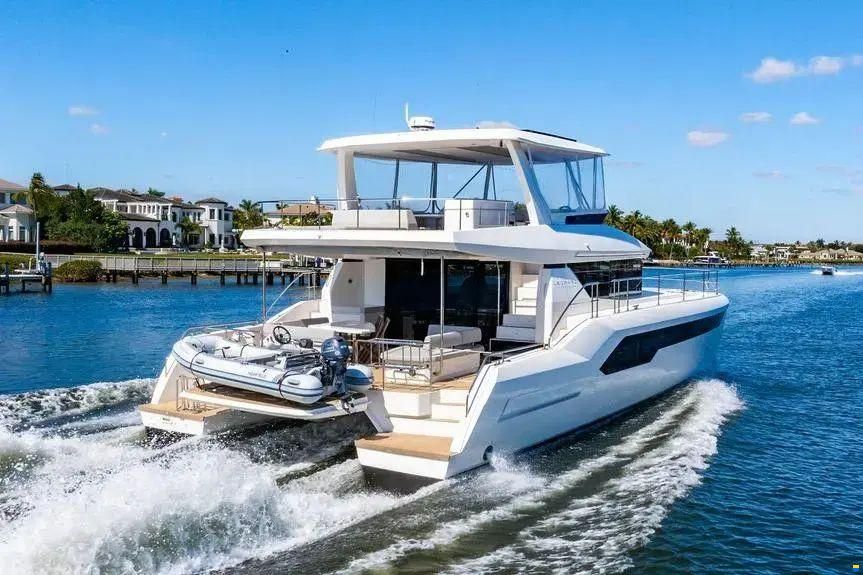 Leopard 53 Powercat