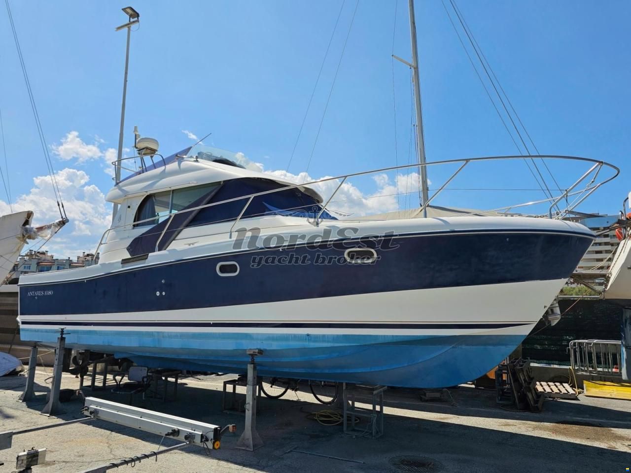 Beneteau Antares 10.80