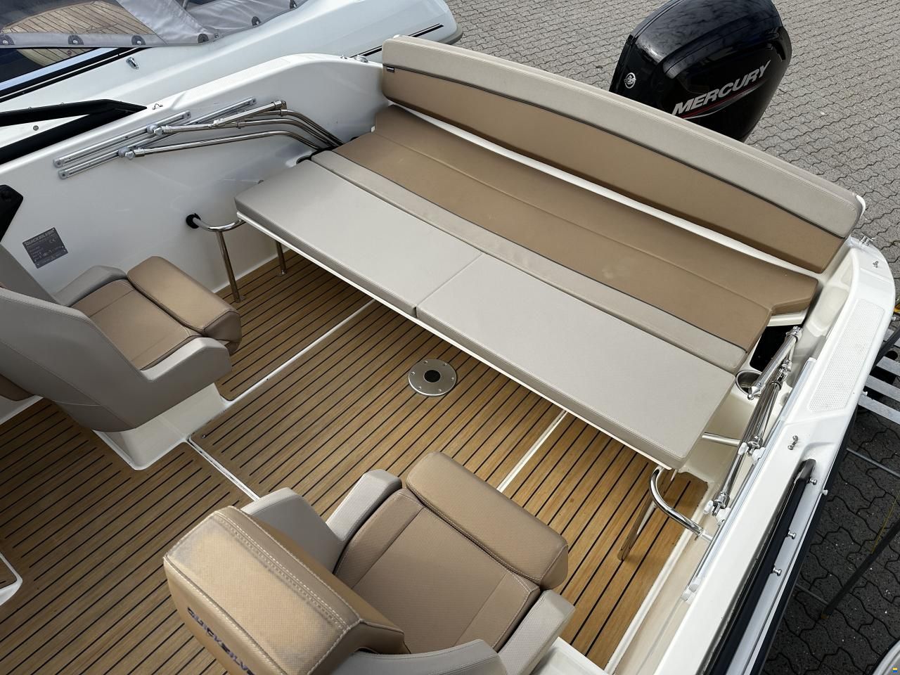 Quicksilver 605 Cruiser, Mercury F115 CT