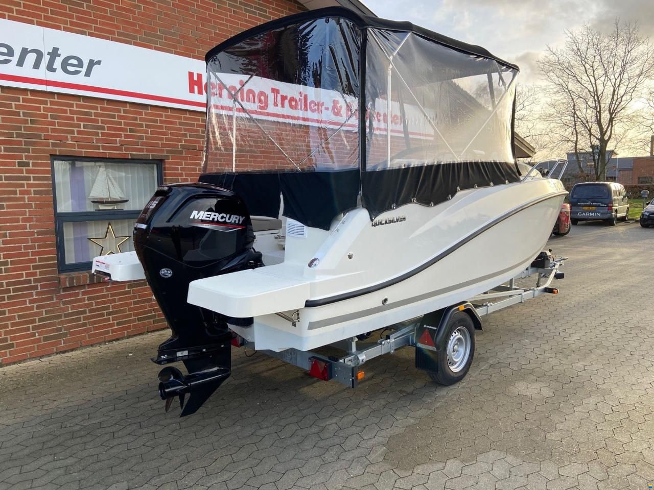 Quicksilver Activ 555 Cabin m/Mercury F115 hk og Bre