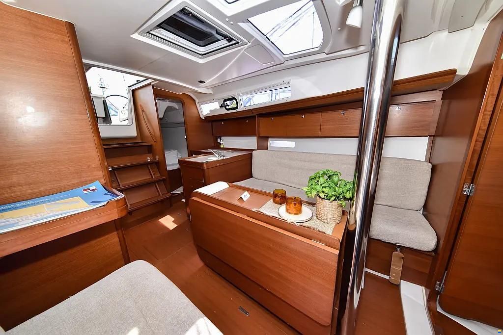 Dufour 350 Grand Large