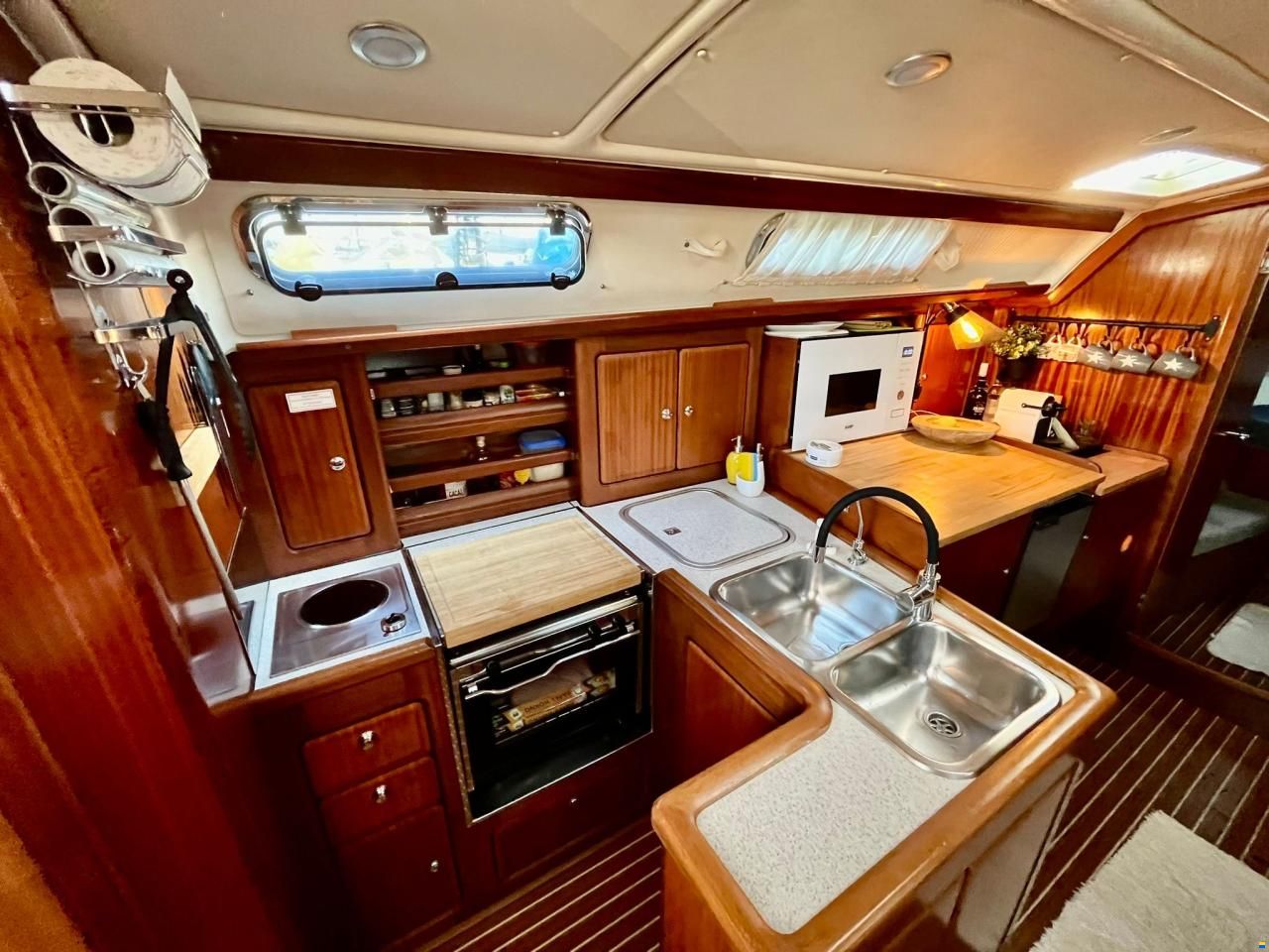 Bavaria 40