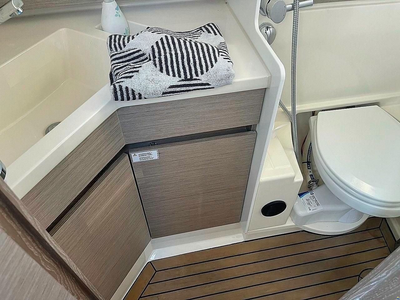 Hanse 388