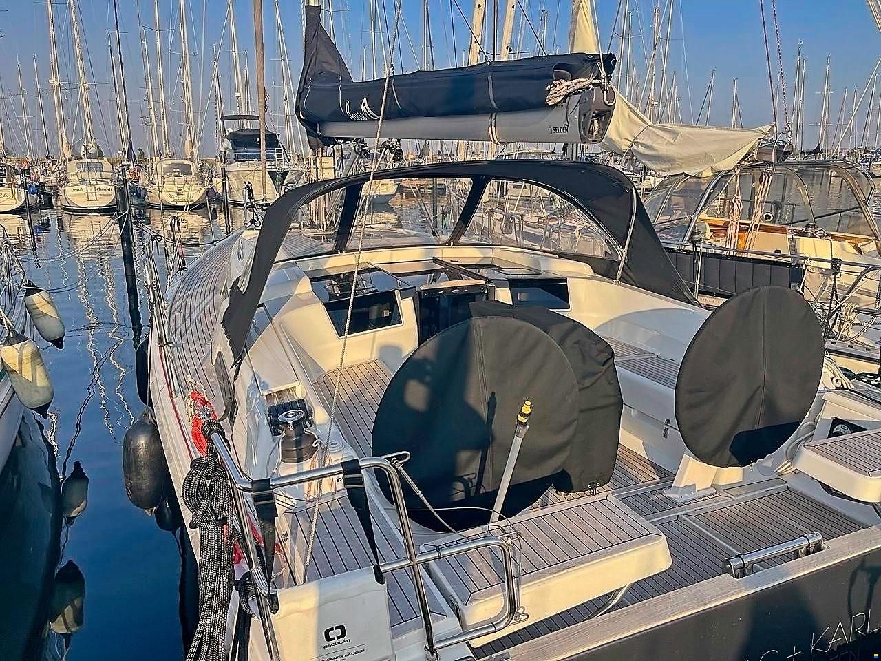 Hanse 388