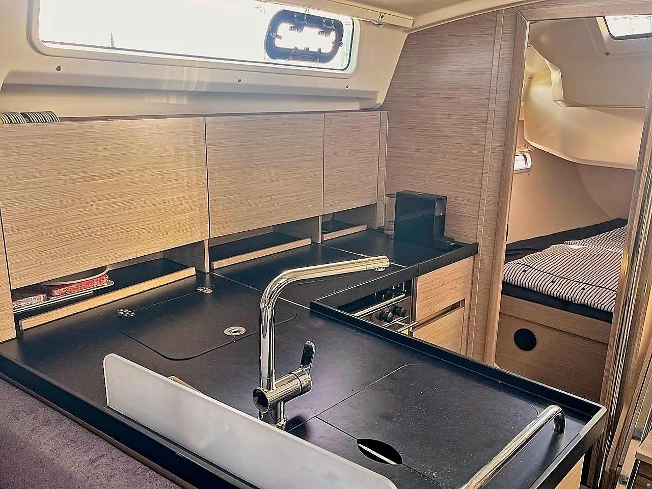 Hanse 388