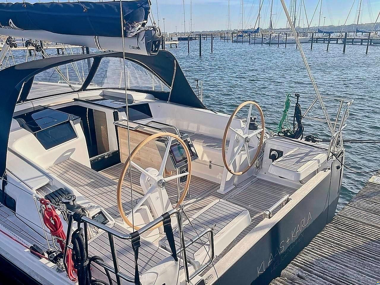Hanse 388