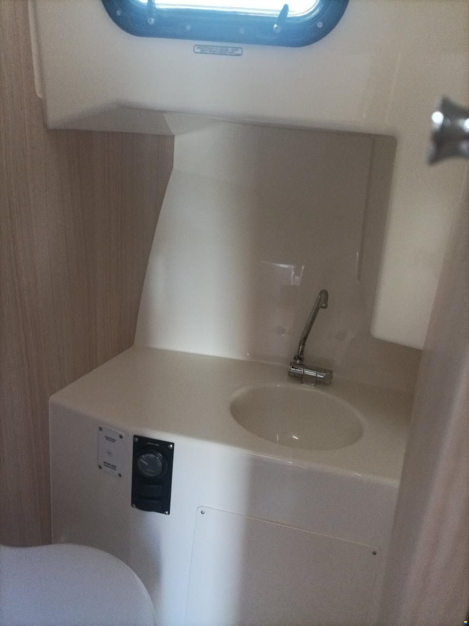 Brunswick QuickSilver QS 805 Pilothouse
