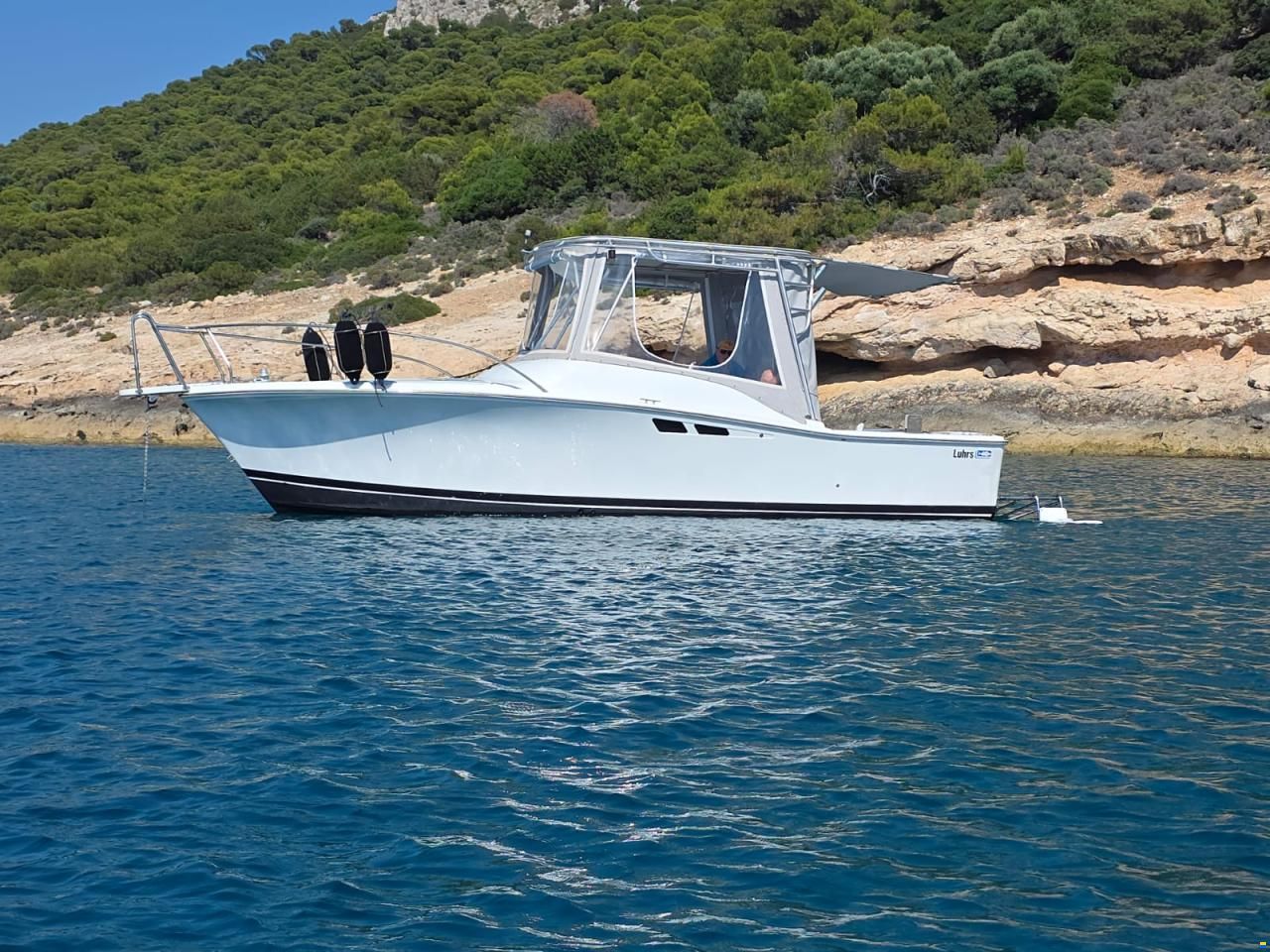 Luhrs Alura 27