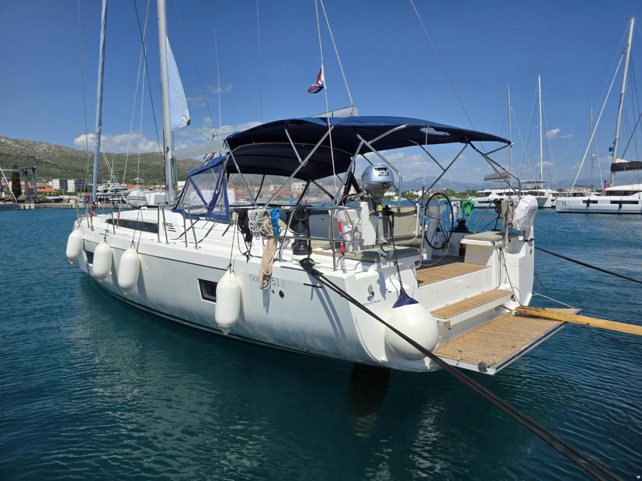 Beneteau Oceanis 51.1