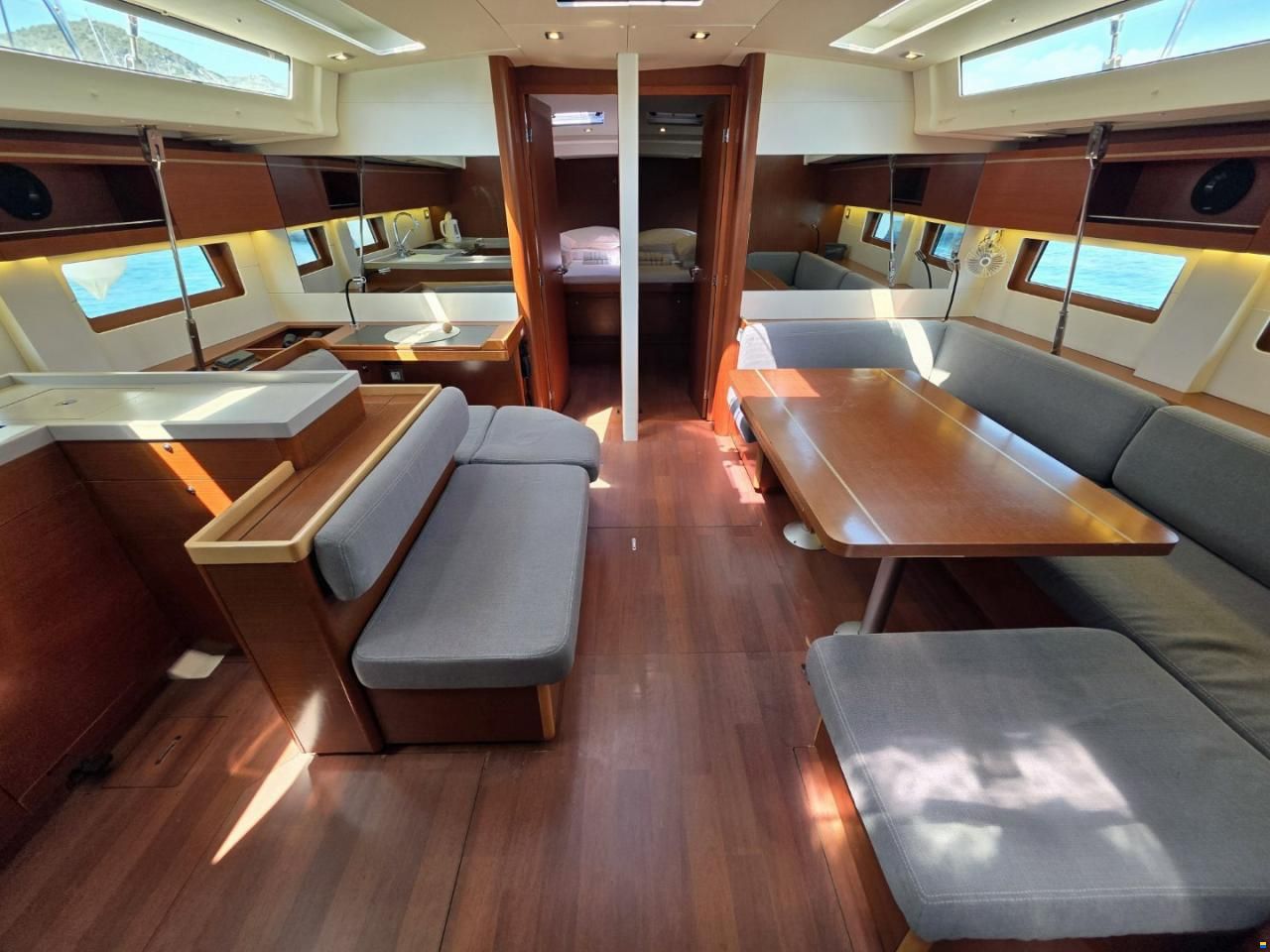 Beneteau Oceanis 51.1