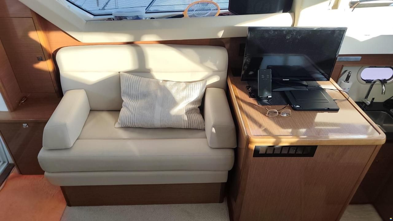 Prestige 46
