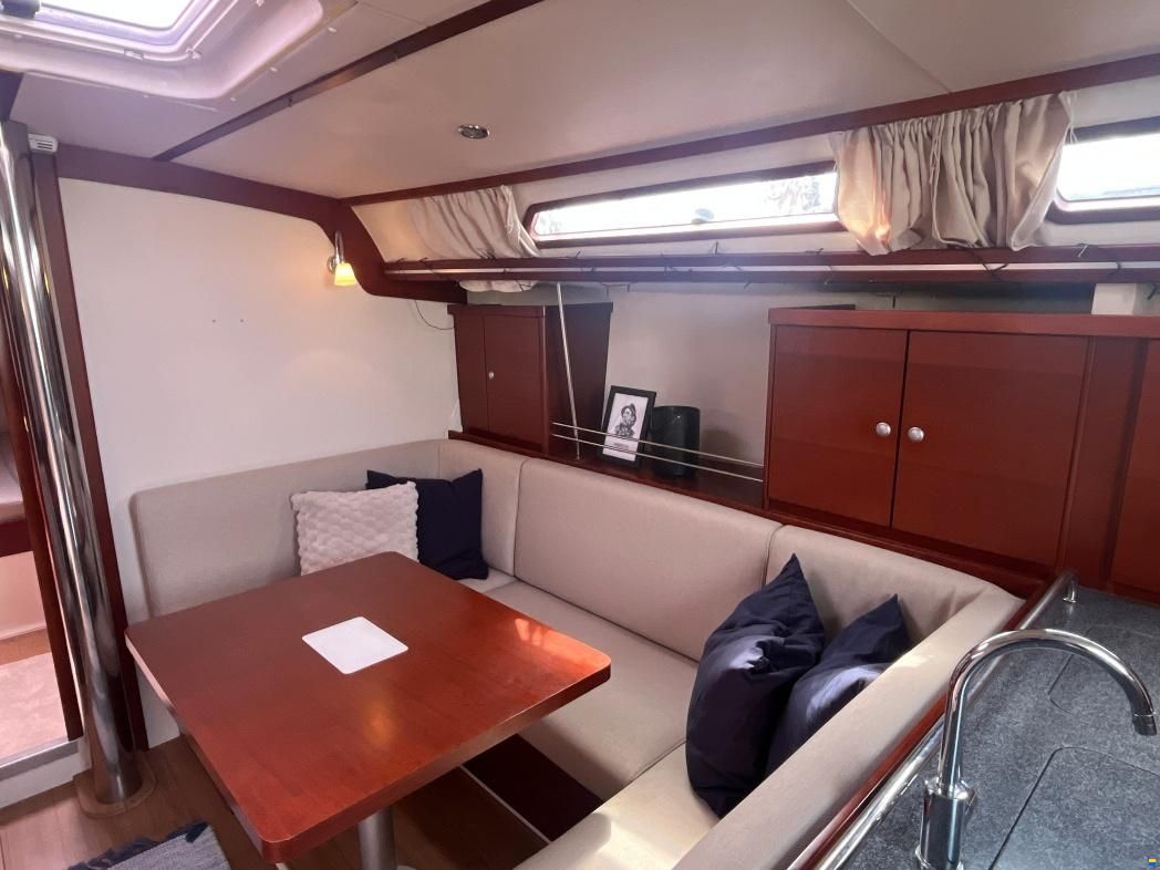 Hanse 400