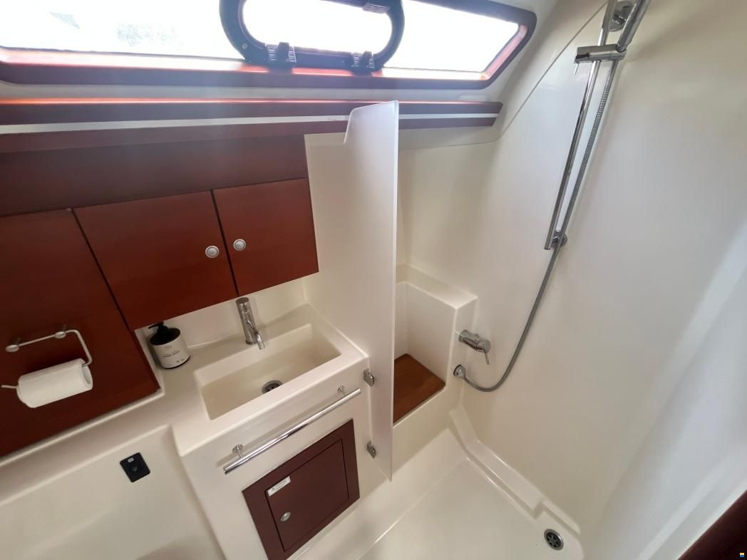 Hanse 400