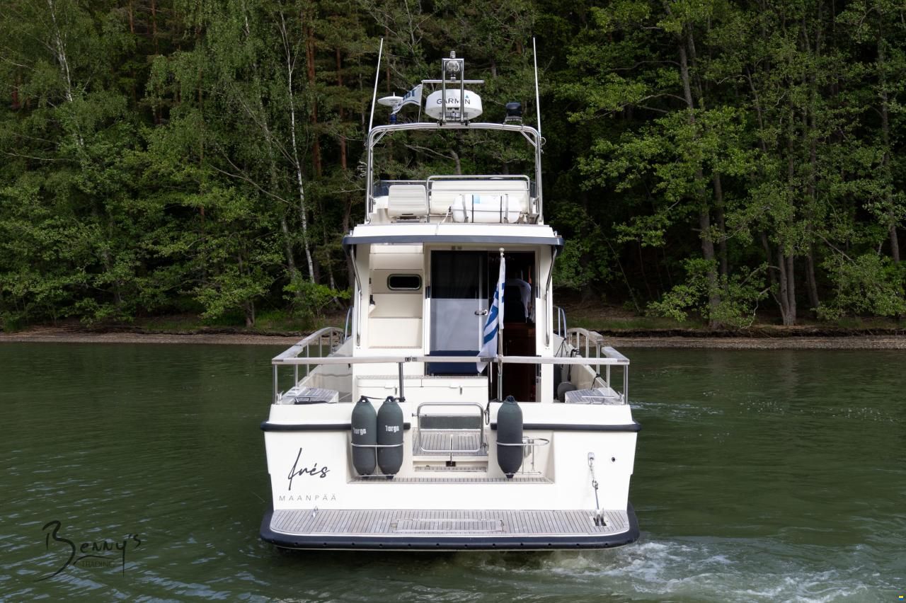 Targa 37+