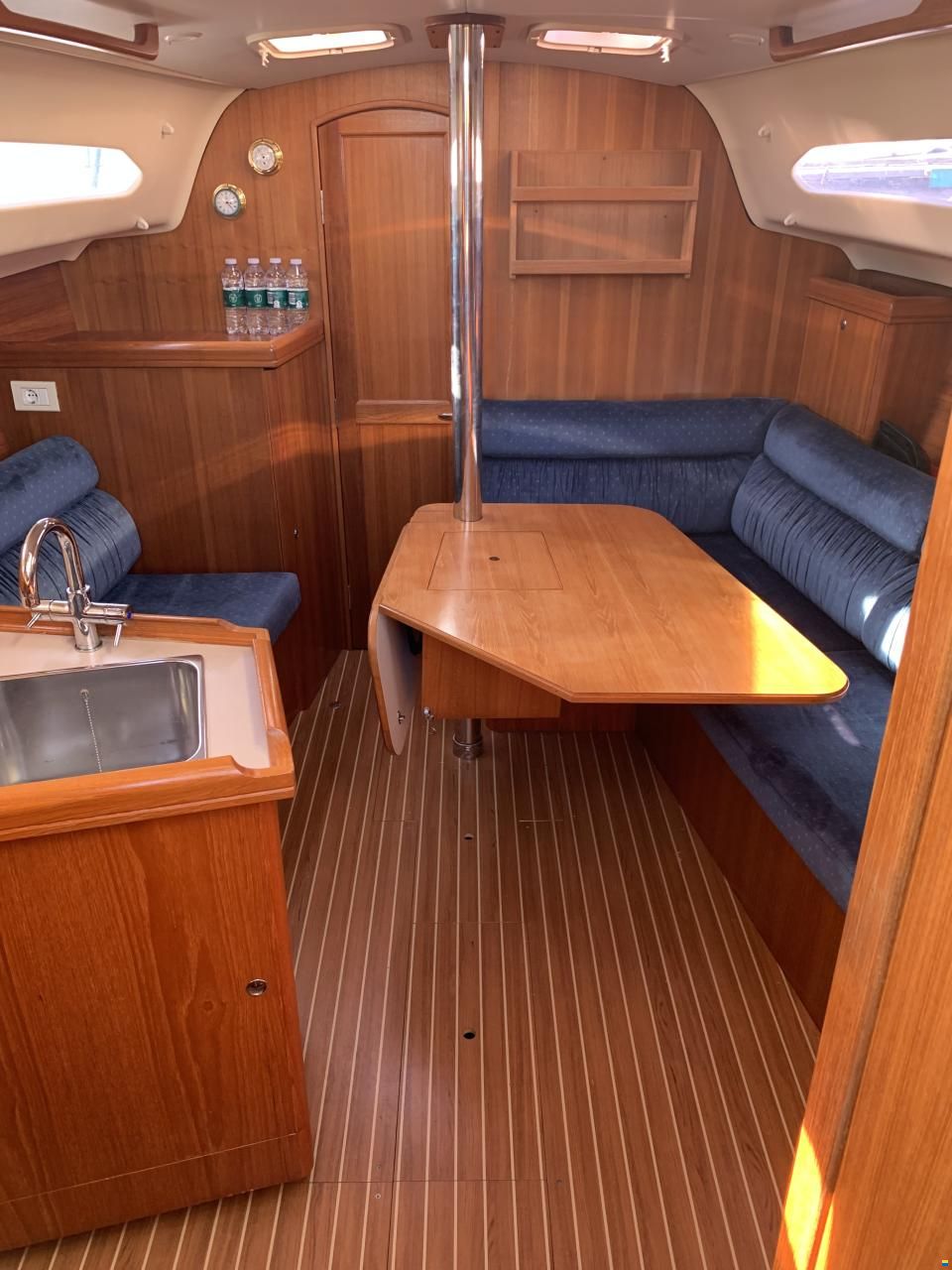 Hunter Marine 306