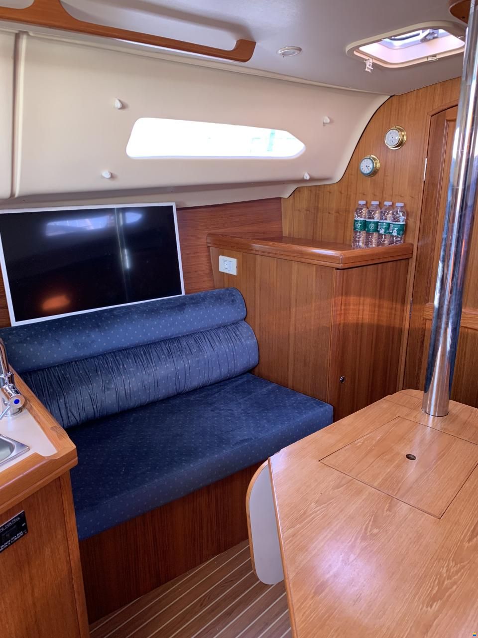 Hunter Marine 306