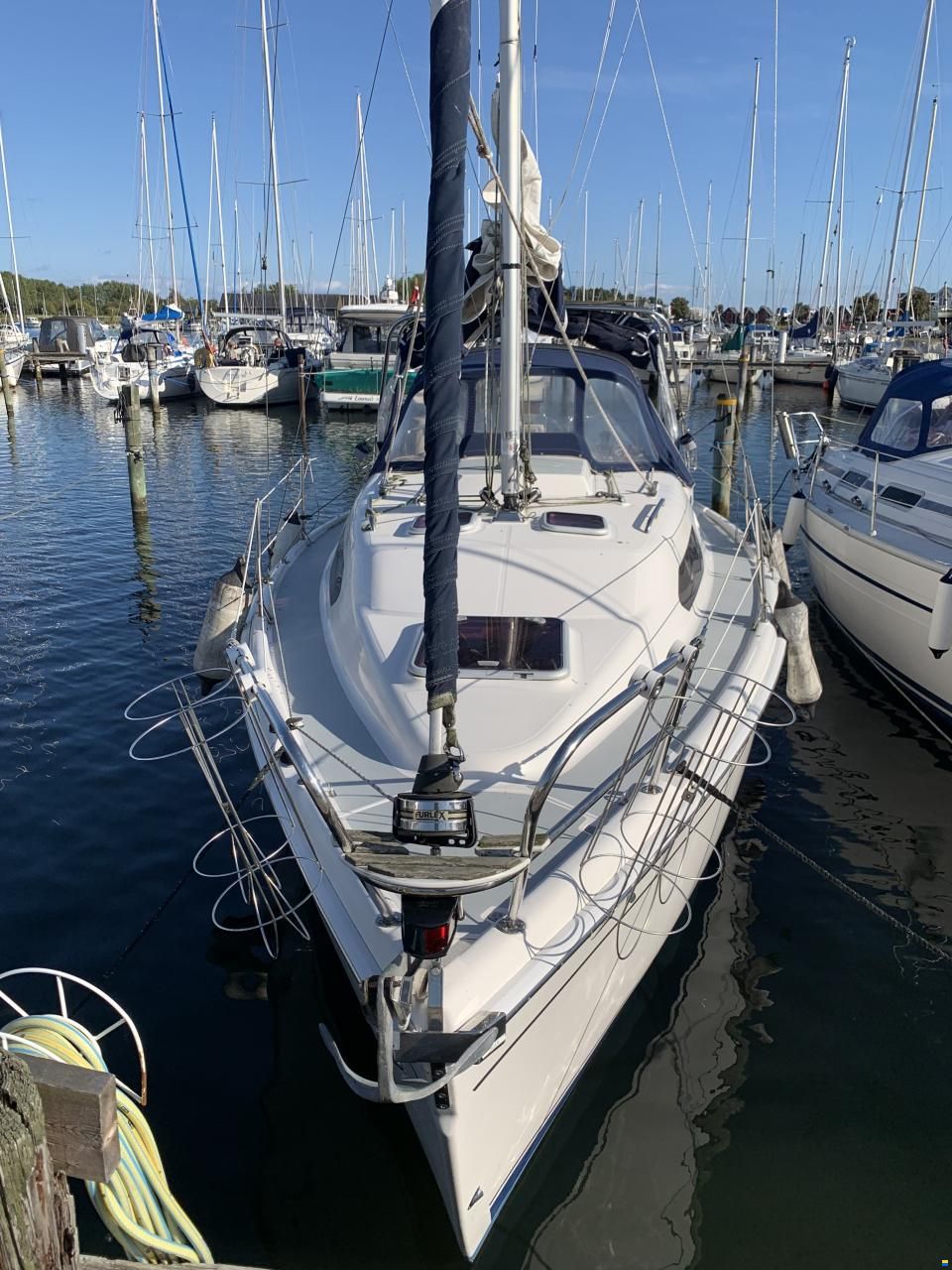 Hunter Marine 306