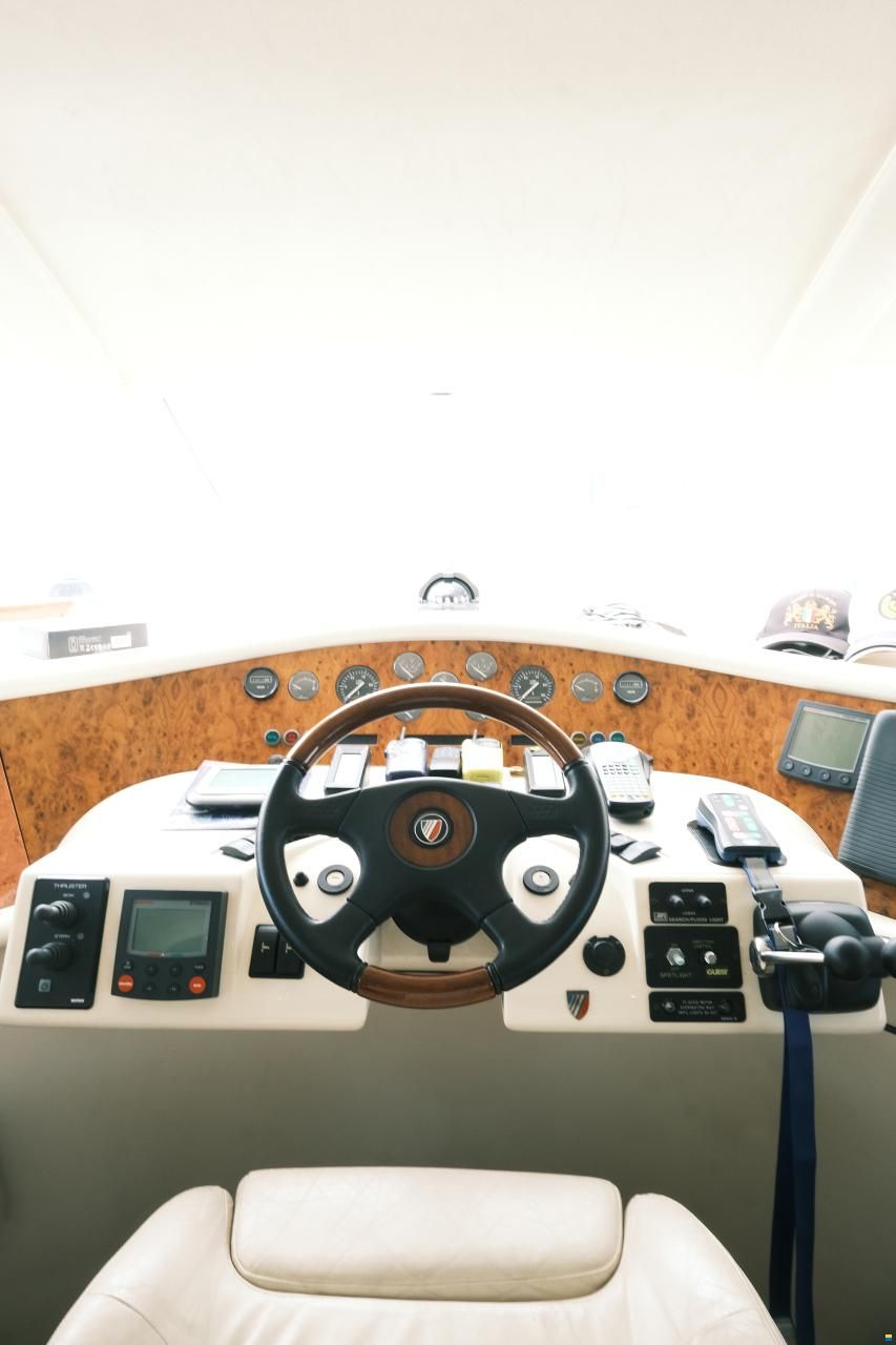 Fairline Squadron 52