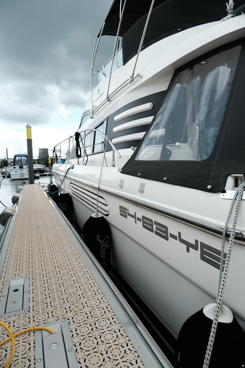 Fairline Squadron 52