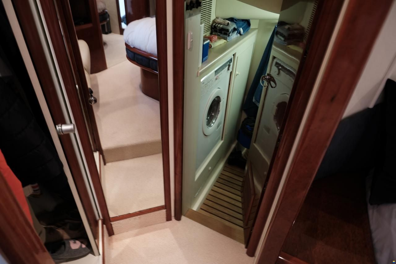Fairline Squadron 52