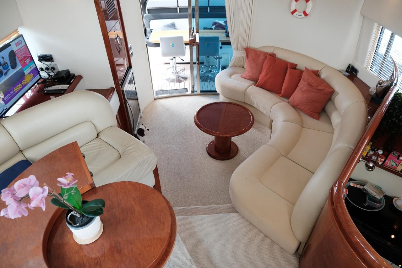Fairline Squadron 52