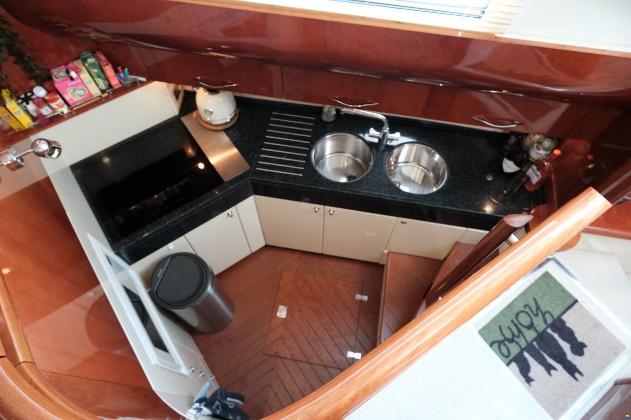Fairline Squadron 52