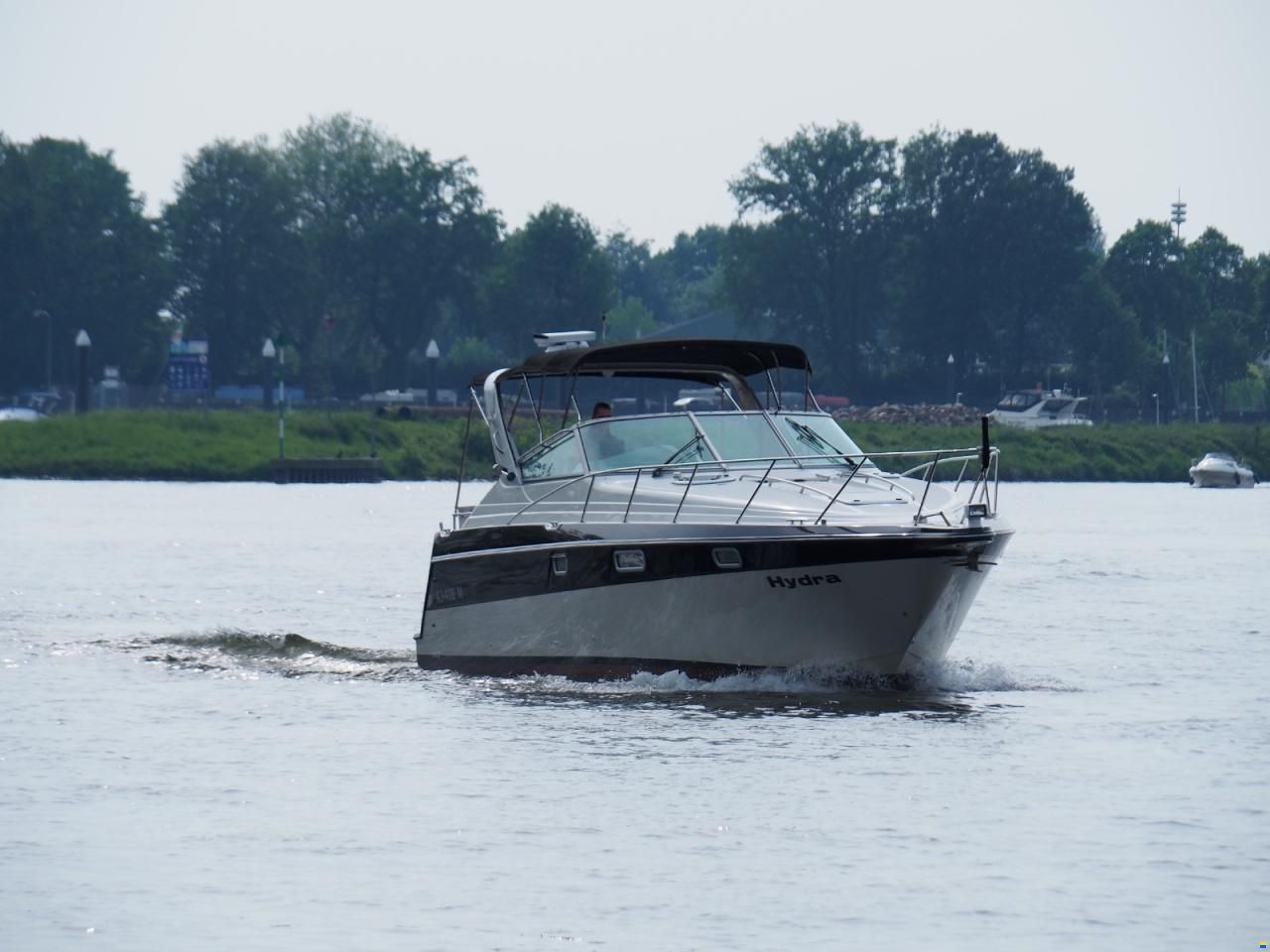 Maxum 3200 SCR