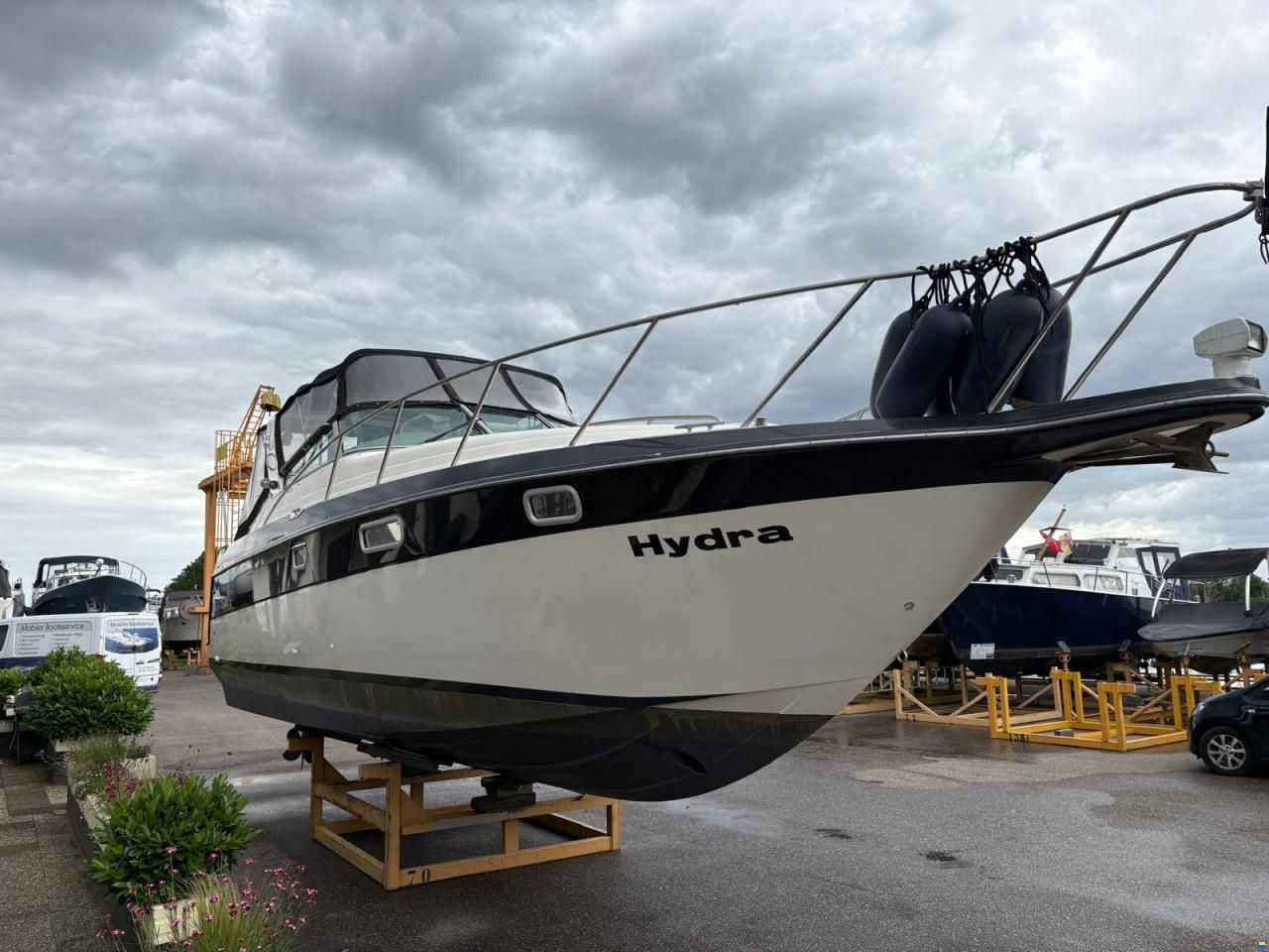 Maxum 3200 SCR