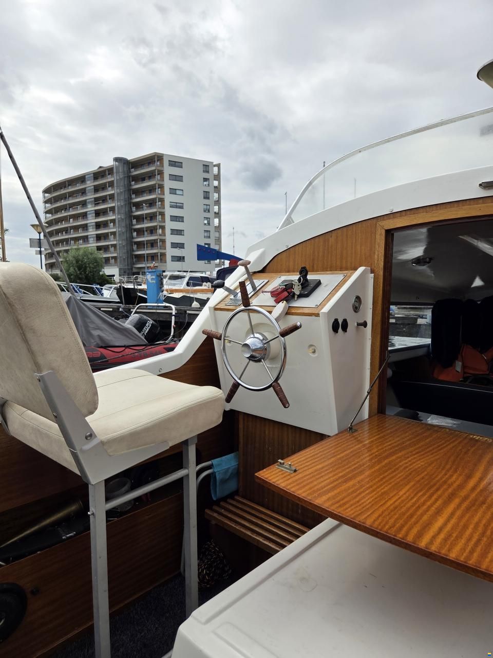 Waterland 700