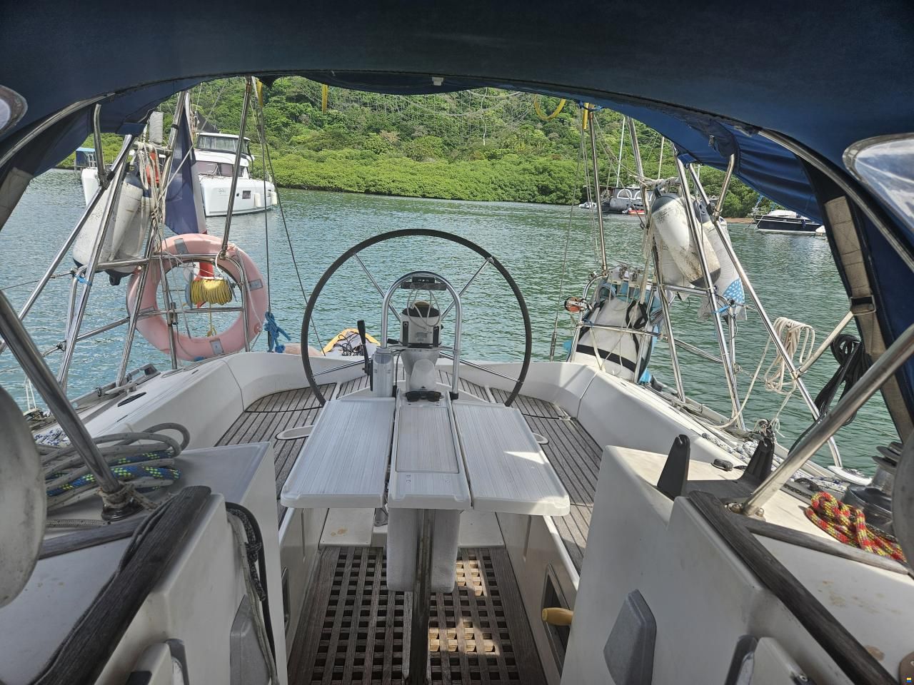 Beneteau Oceanis 390