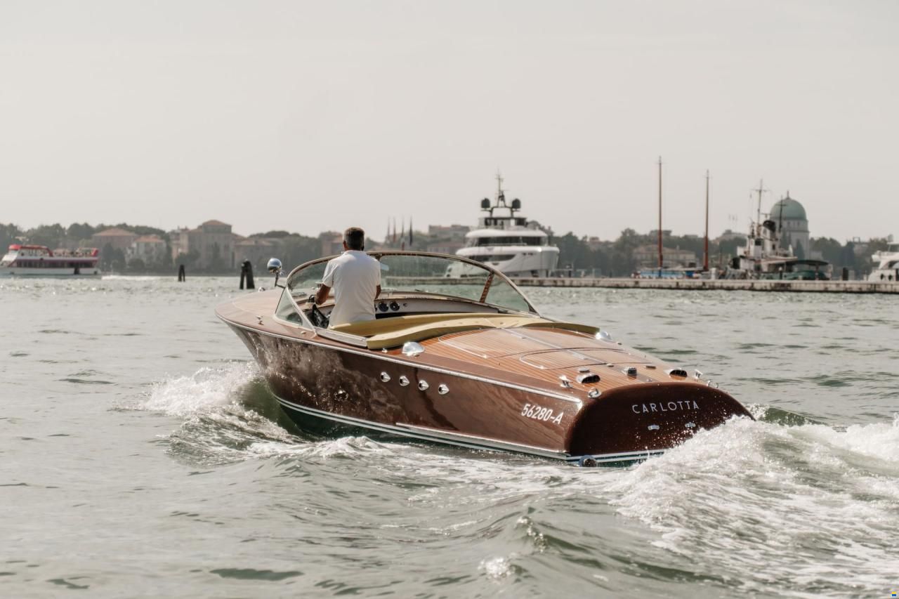 Riva Tritone