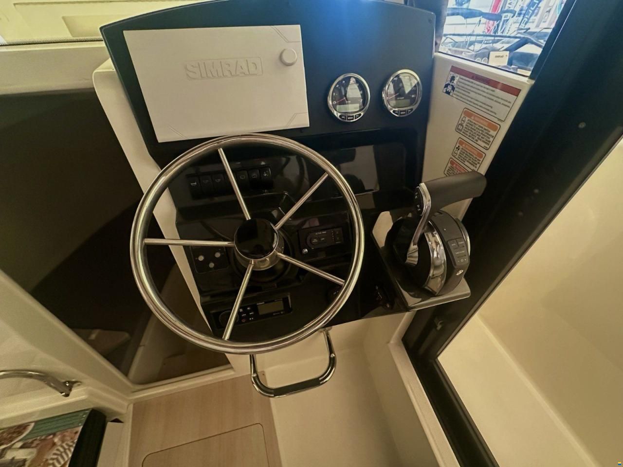 Quicksilver 805 PILOTHOUSE