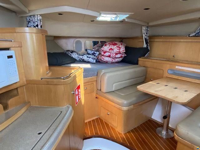 Boston Whaler 340 Defiance