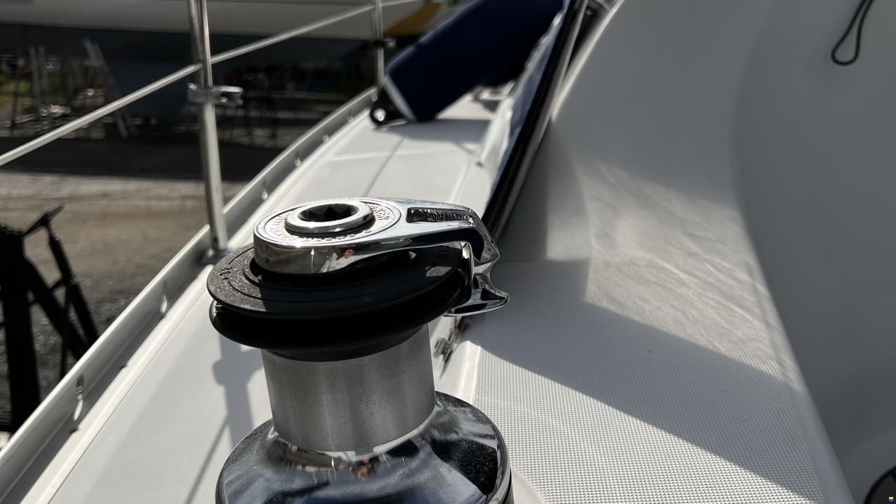 BENETEAU SEGELBÅTAR OCEANIS 323