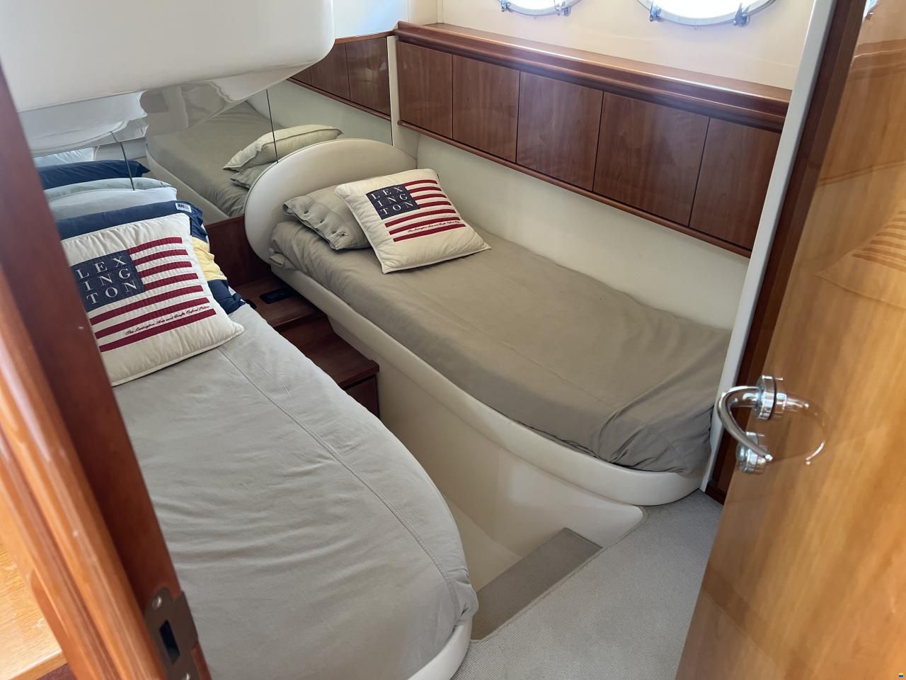 Pershing 50