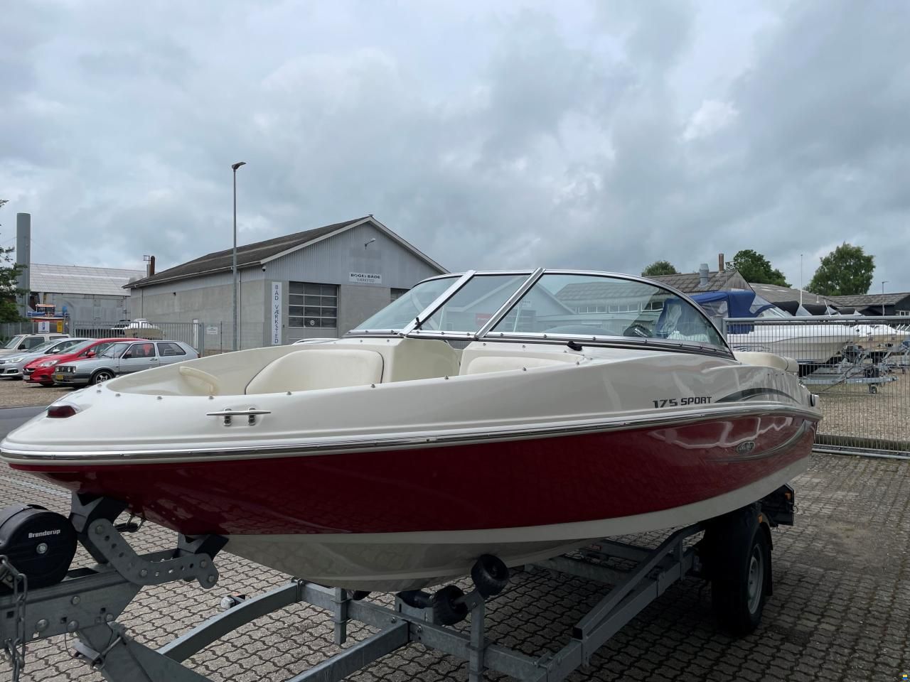 SeaRay 175 Sport Bowrider med 135 hk Mer