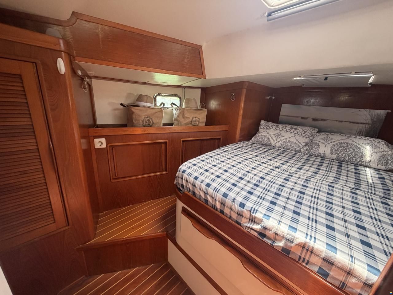Irwin 38 Mark II