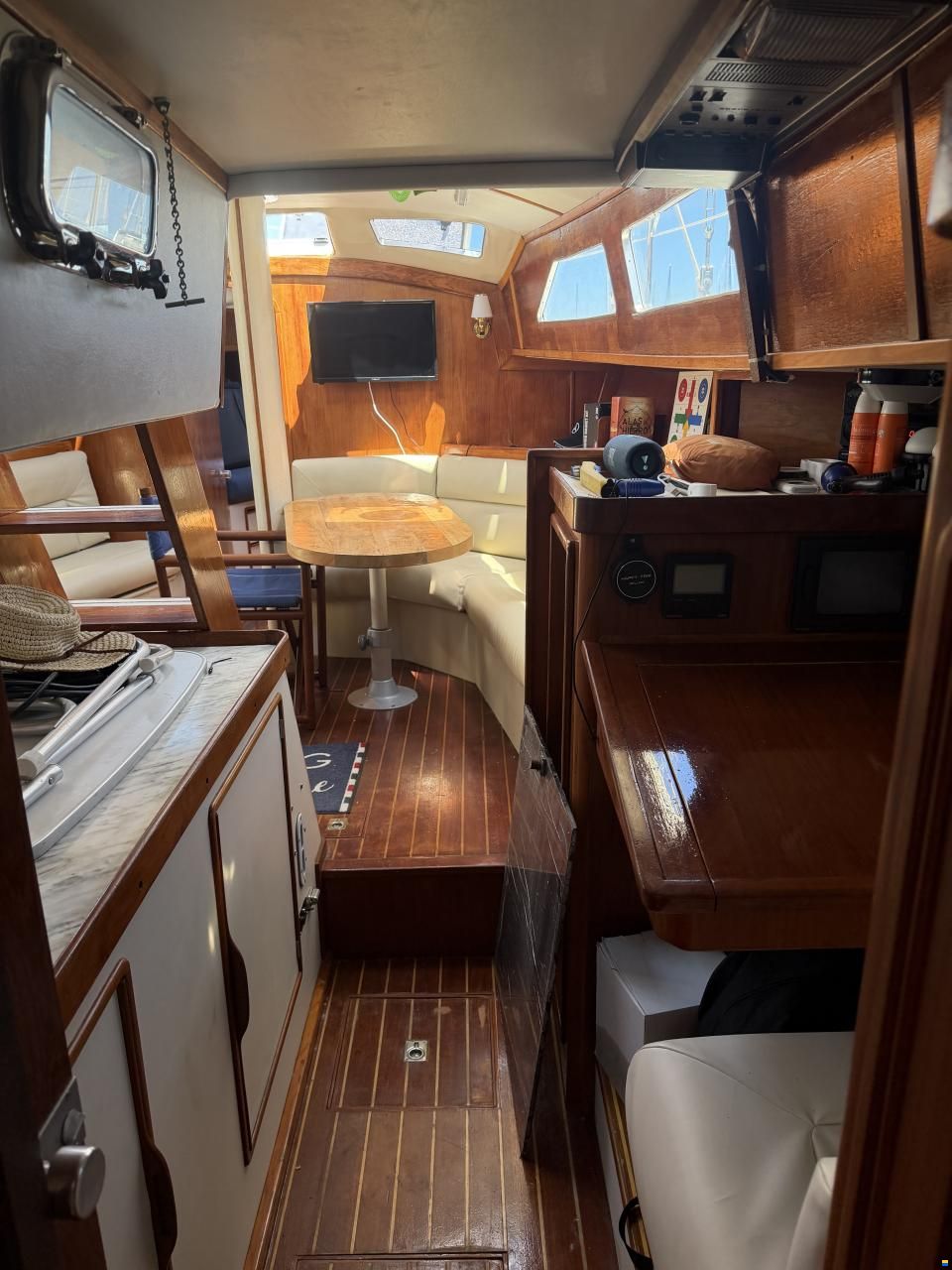 Irwin 38 Mark II