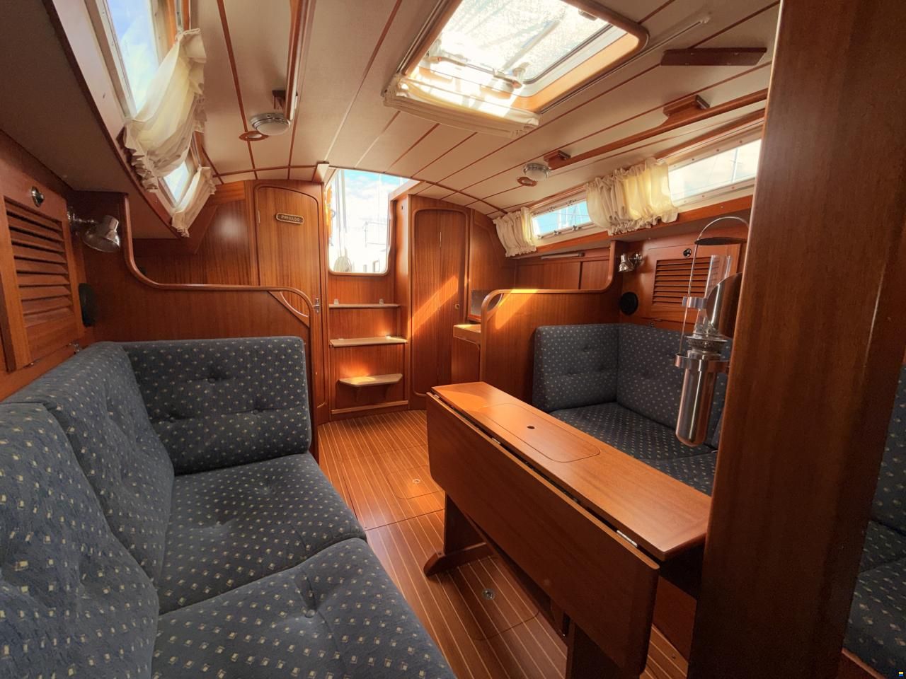 Hallberg-Rassy 31