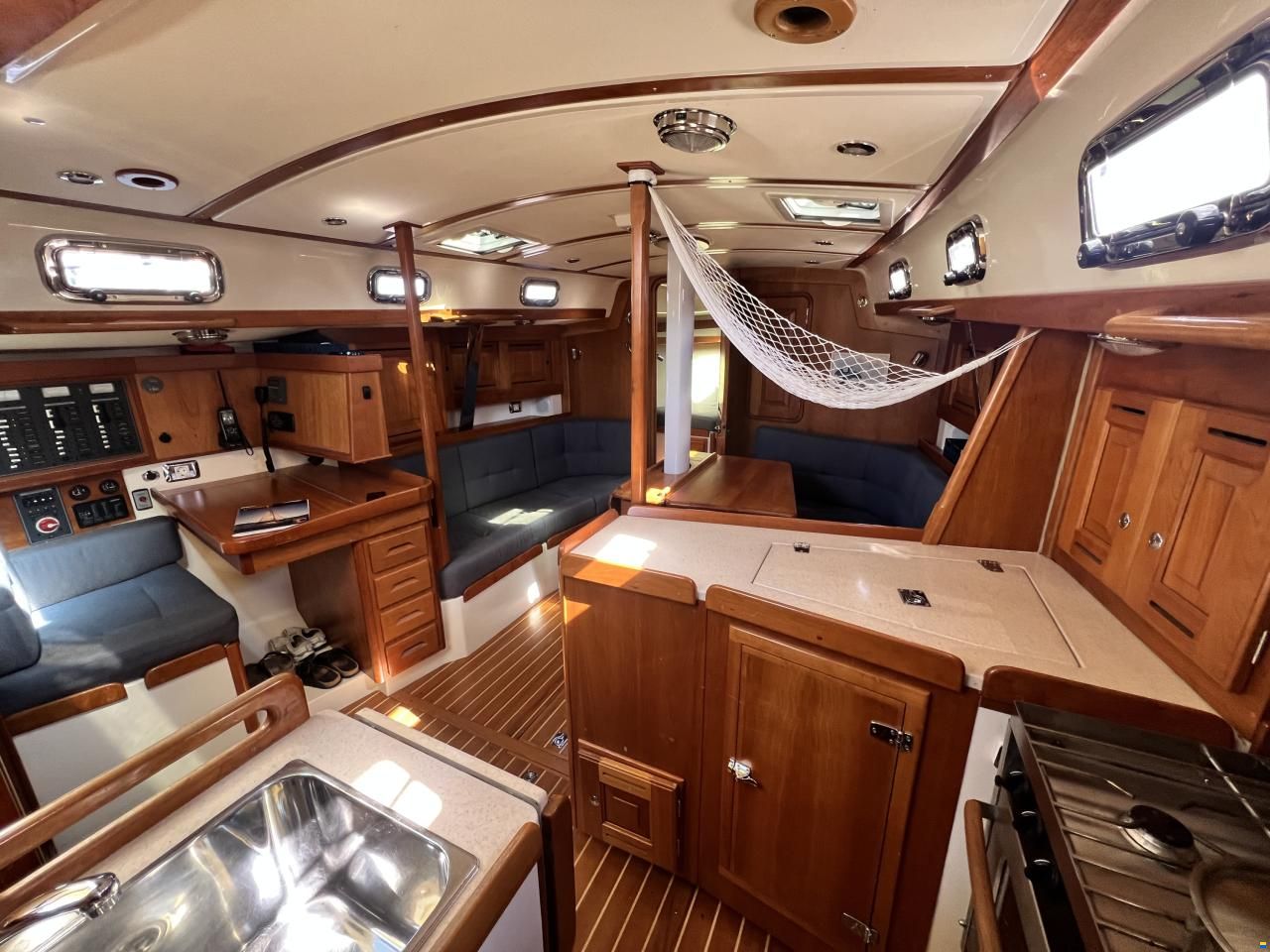 Tartan 3700